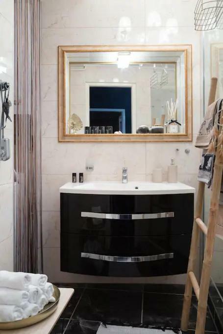ברטיסלאבה Oldtown Safari Lodge מראה חיצוני תמונה